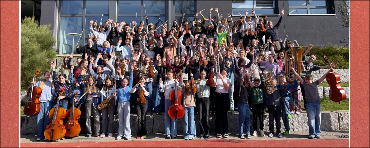 Chor und Orchester proben in Überlingen