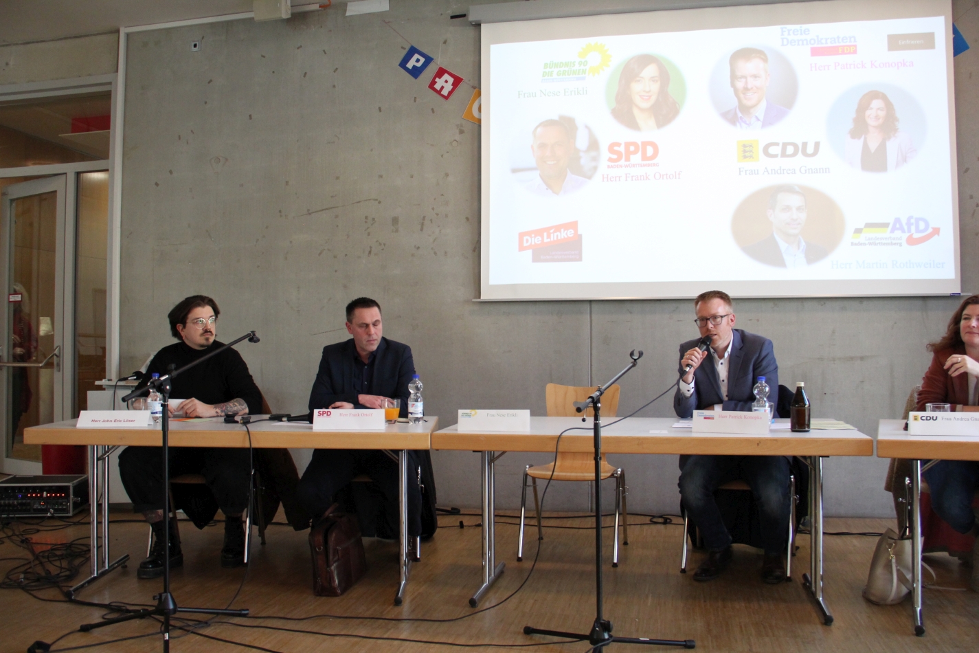 Podiumsdiskussion_18
